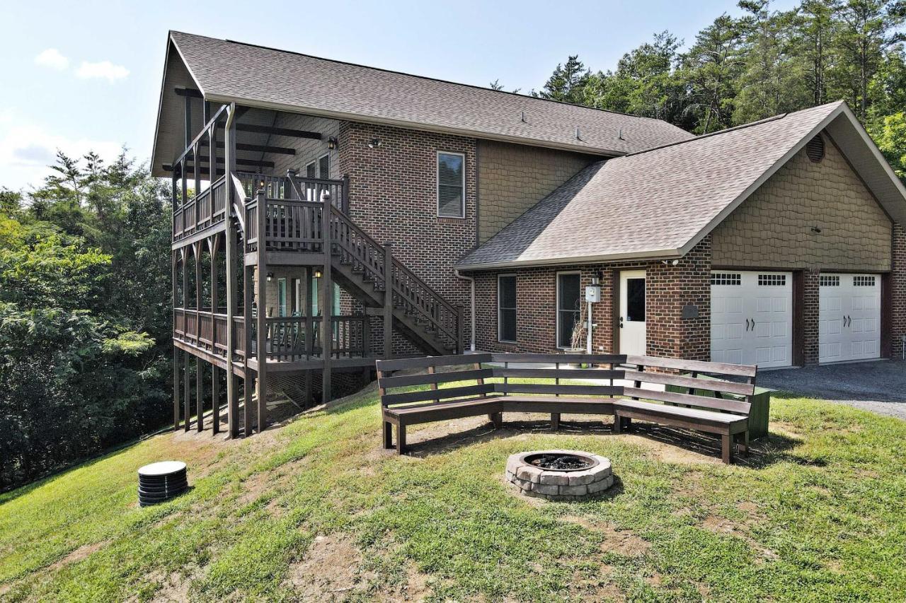 Pet-Friendly Smoky Mountain Retreat With Game Room! Sevierville Eksteriør billede